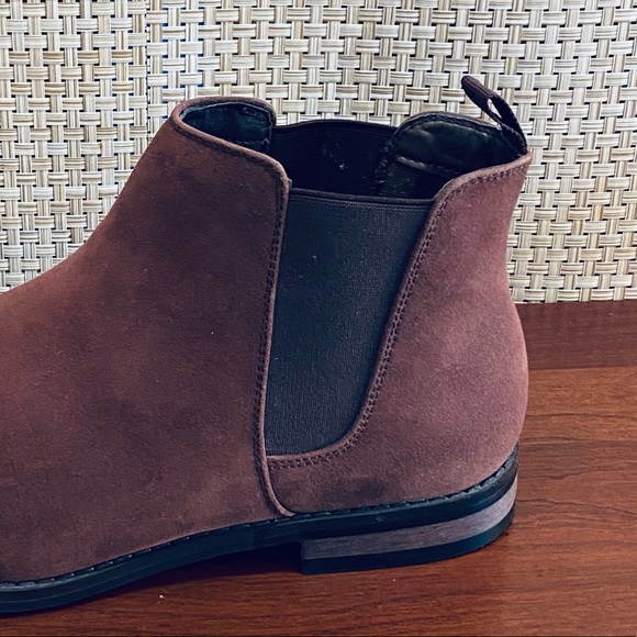 🌟HP🌟NWOT Samuel Brown Faux Suede Chelsea Boots by Harrison Myles 13 - Picture 8 of 14